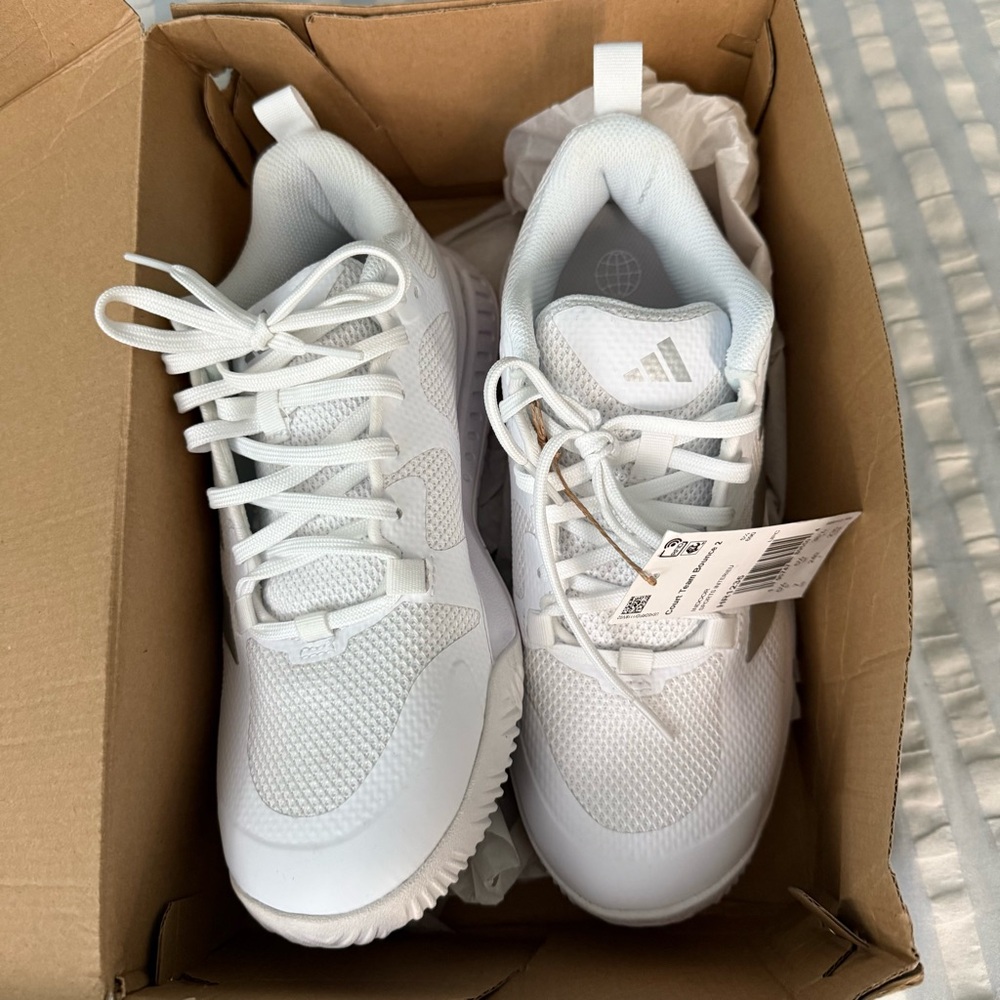 New Adidas Court Team Bounce 2.0 Women’s Volleyball Tennis shoes size 7 - Picture 3 of 7